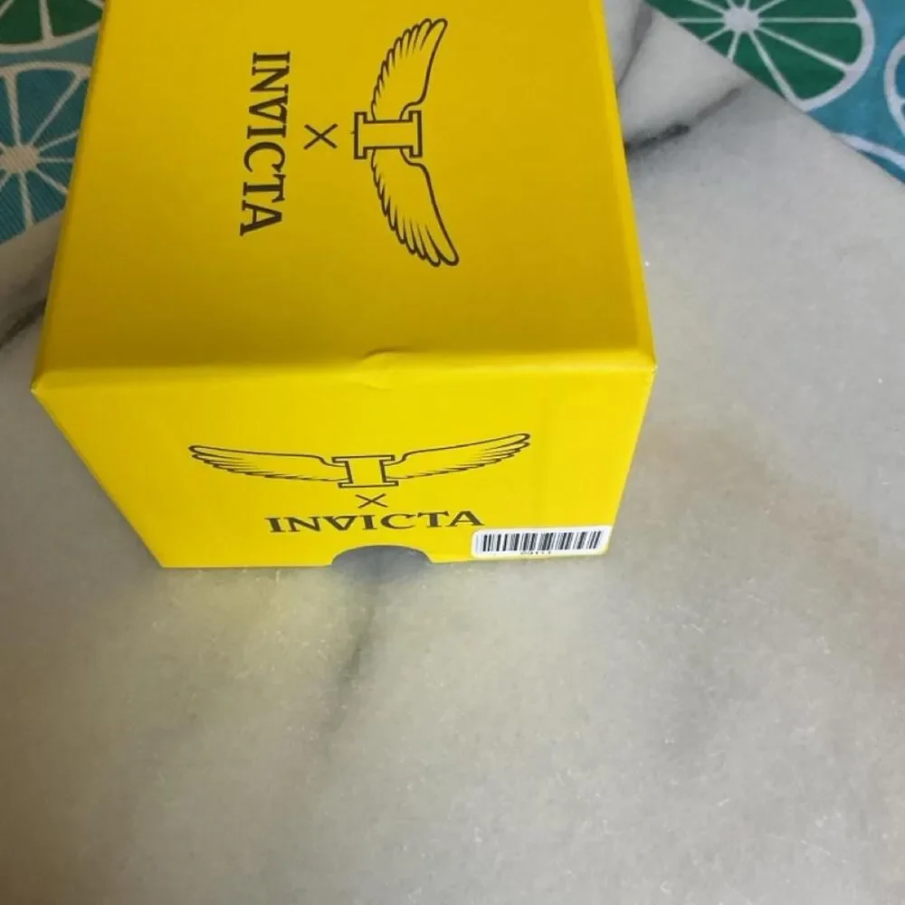 Invicta new box